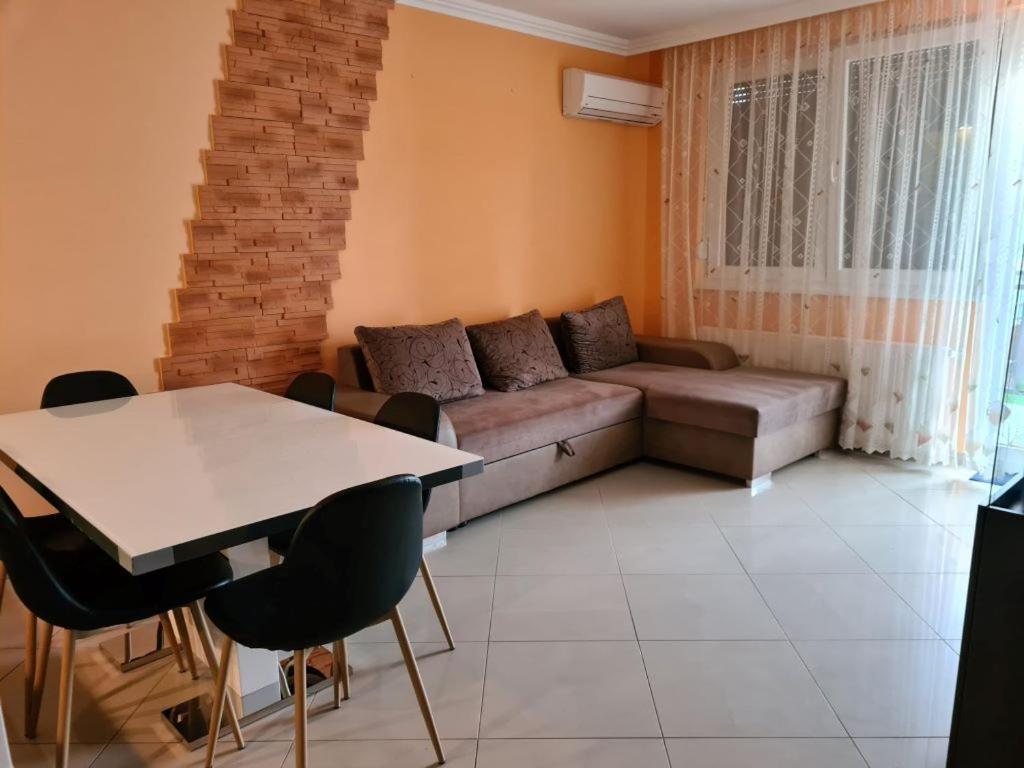 Plazs Apartman Шиофок Экстерьер фото